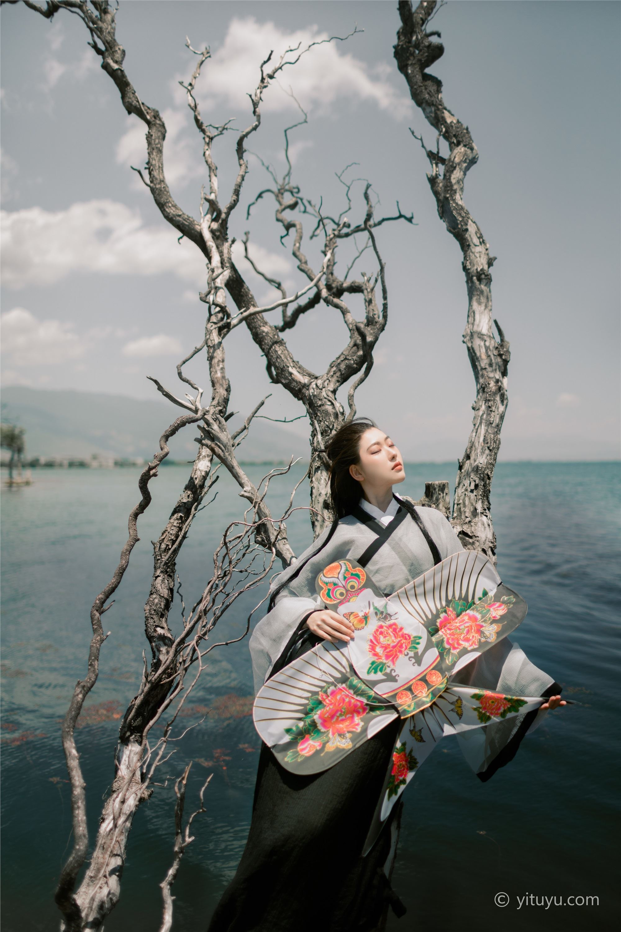 YITUYU艺图语  2021.06.09 风之子 静静